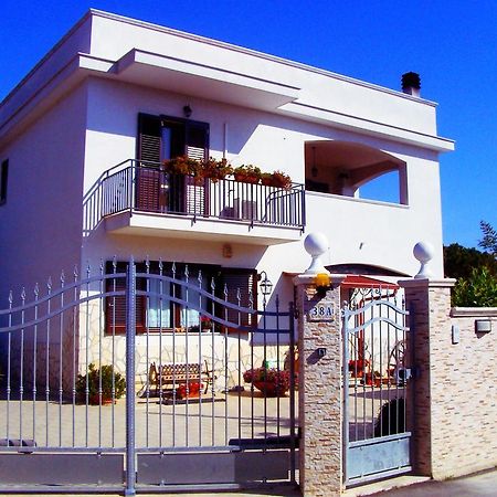 B&B Casa Bianca Taranto Exterior foto